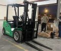 CÓ NÊN CHUYỂN TỪ XE NÂNG DẦU 3 TẤN SANG XE NÂNG ĐIỆN LITHIUM TẠI BÌNH DƯƠNG?
