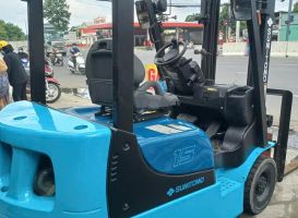 Dịch vụ thuê xe nâng tại Thuận An - LH: 0967.580.676