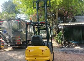 Cho thuê xe nâng điện tại Dĩ An - LH: 0967.580.676