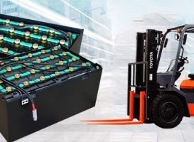 SO SÁNH BÌNH LITHIUM VÀ BÌNH CHÌ: LỰA CHỌN TỐI ƯU CHO XE NÂNG CỦA BẠN