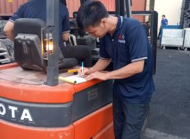 Sửa chữa xe nâng tại Thuận An - LH: 0967.580.676